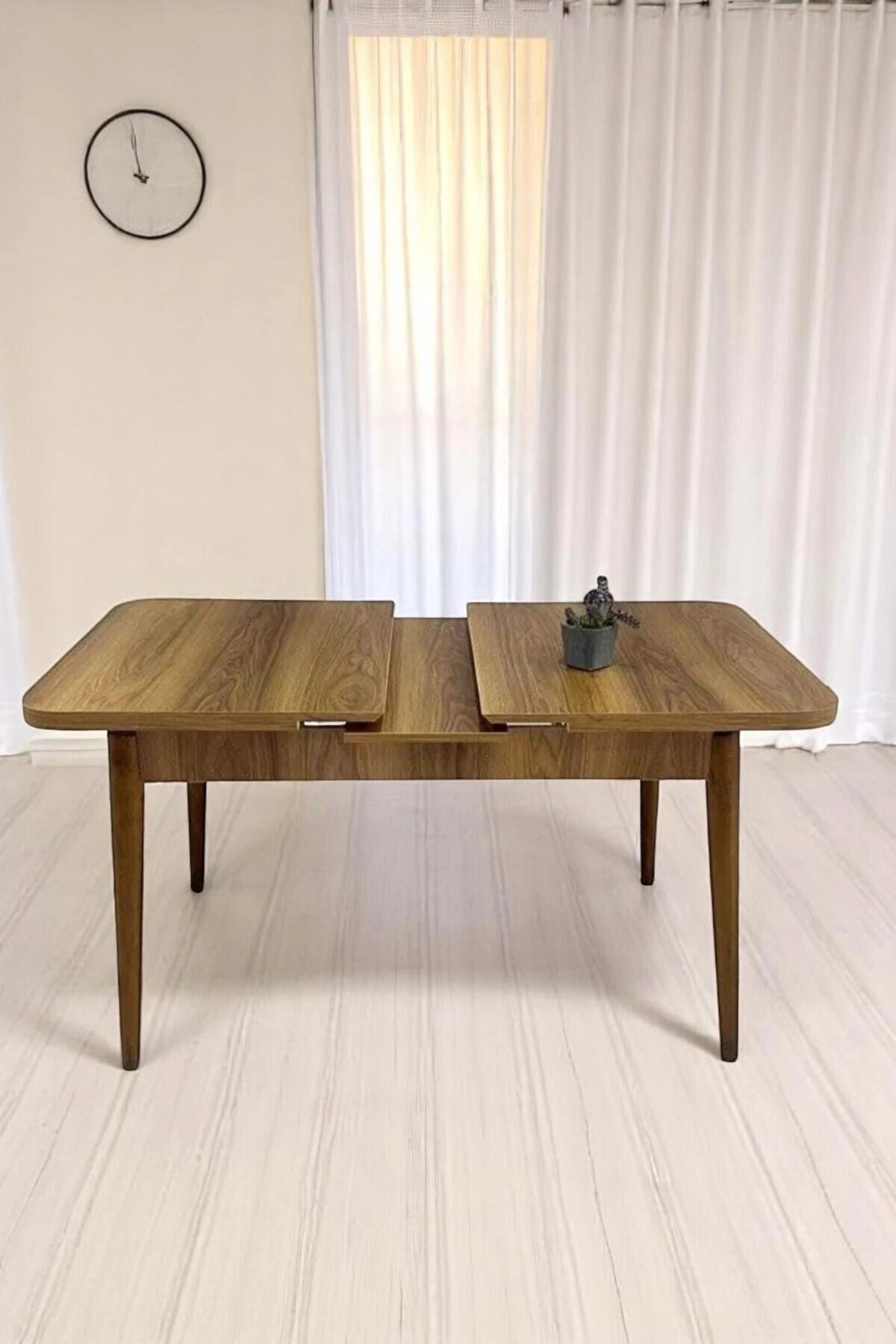 Monera Ceviz 80 x 132 Açılabilen MDF Masa Metal Ayaklı Mutfak Masası Takımı 4 Krem Sandalye-4